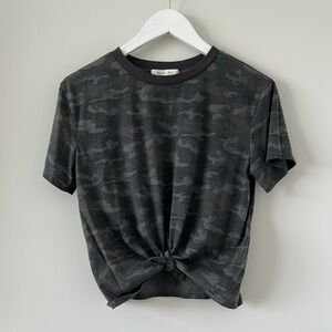 Women’s tie front camo crop top tshirt short sleeve hunting country rustic small